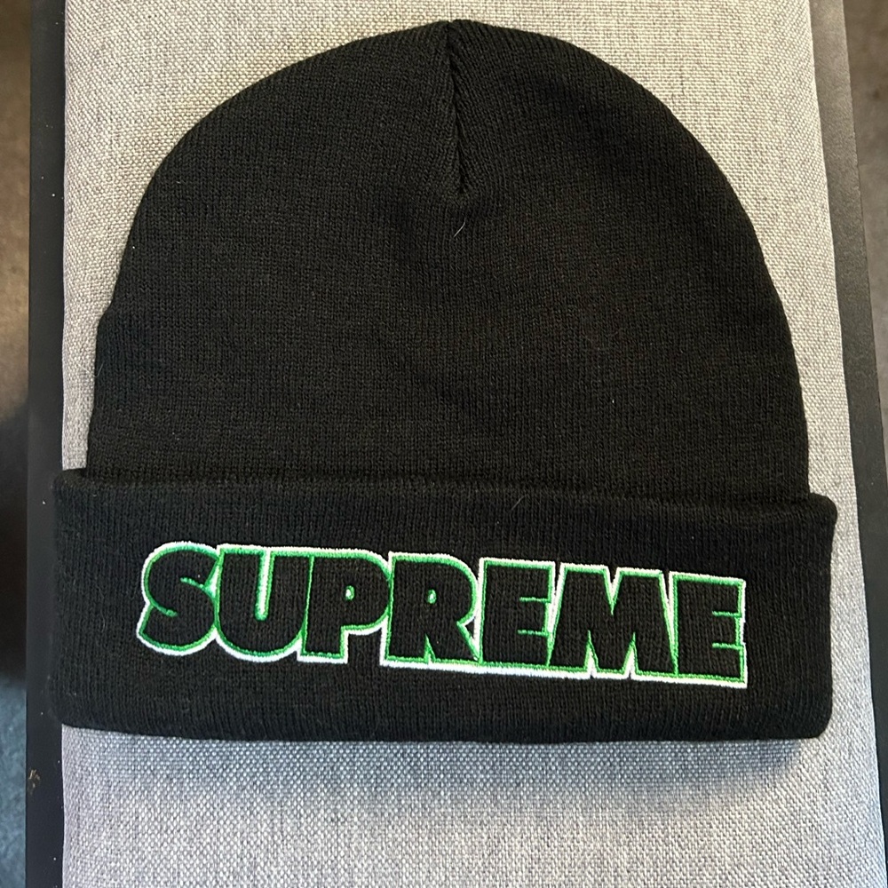 Supreme hat